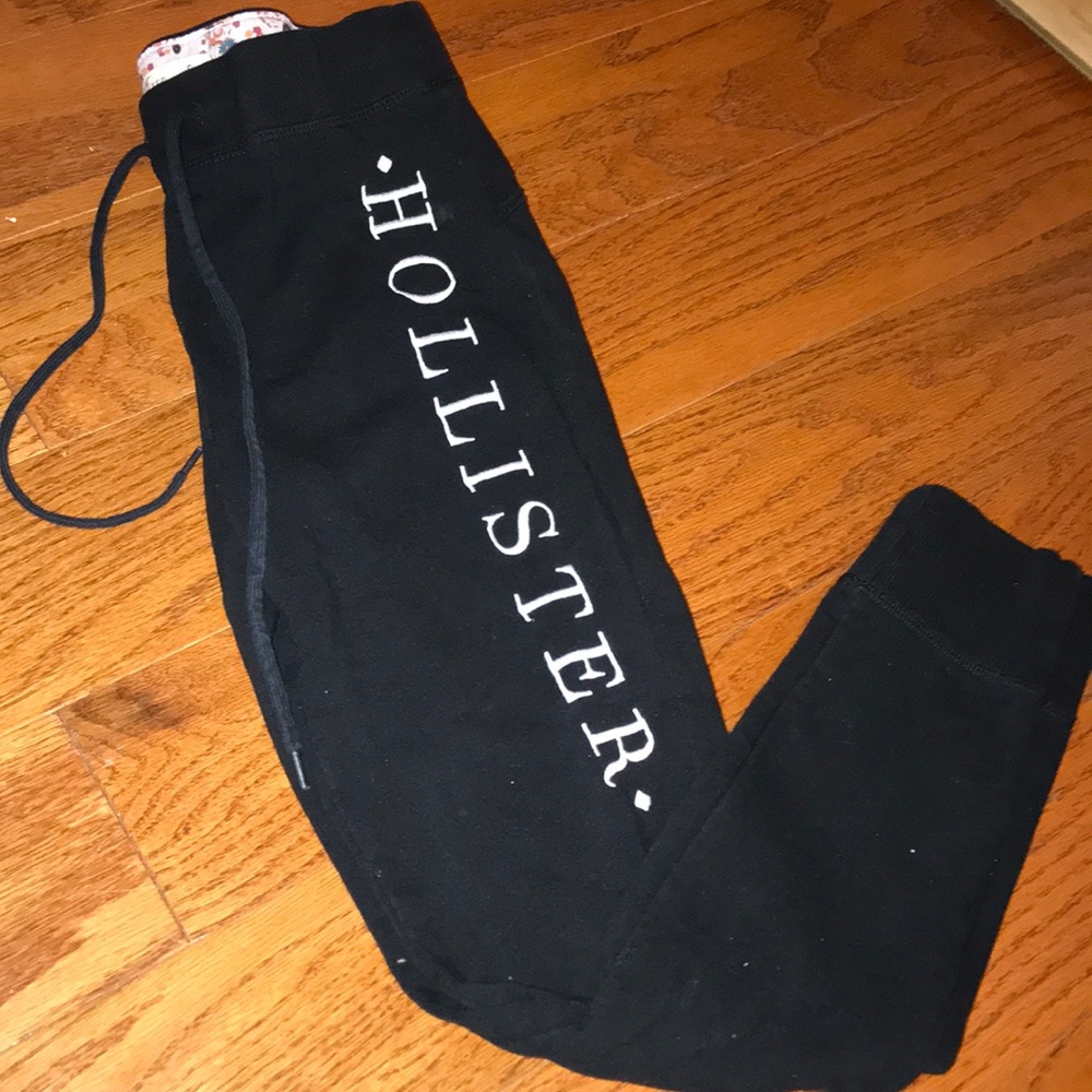 Hollister sweatpants💙